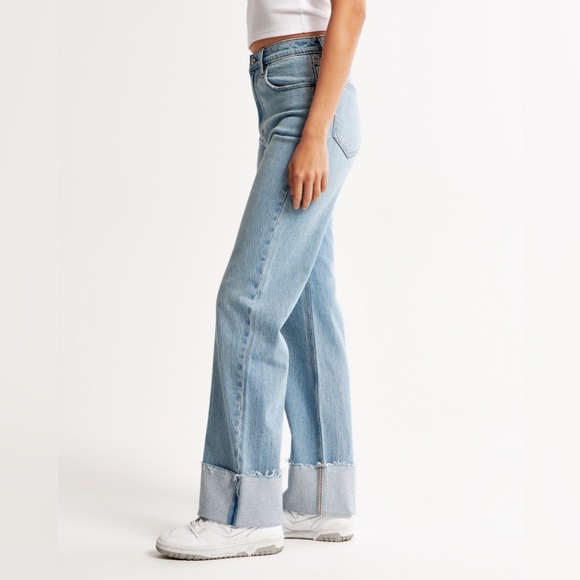 NWT Abercrombie & Fitch High Rise 90s Relaxed Jean - Picture 2 of 12